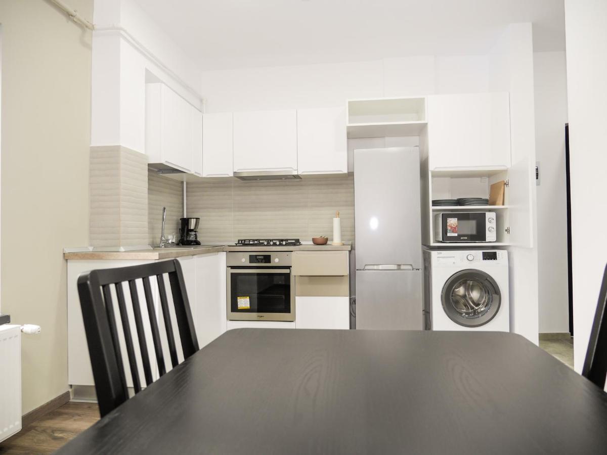 פיאטרה ניאמט Clement Apartments מראה חיצוני תמונה