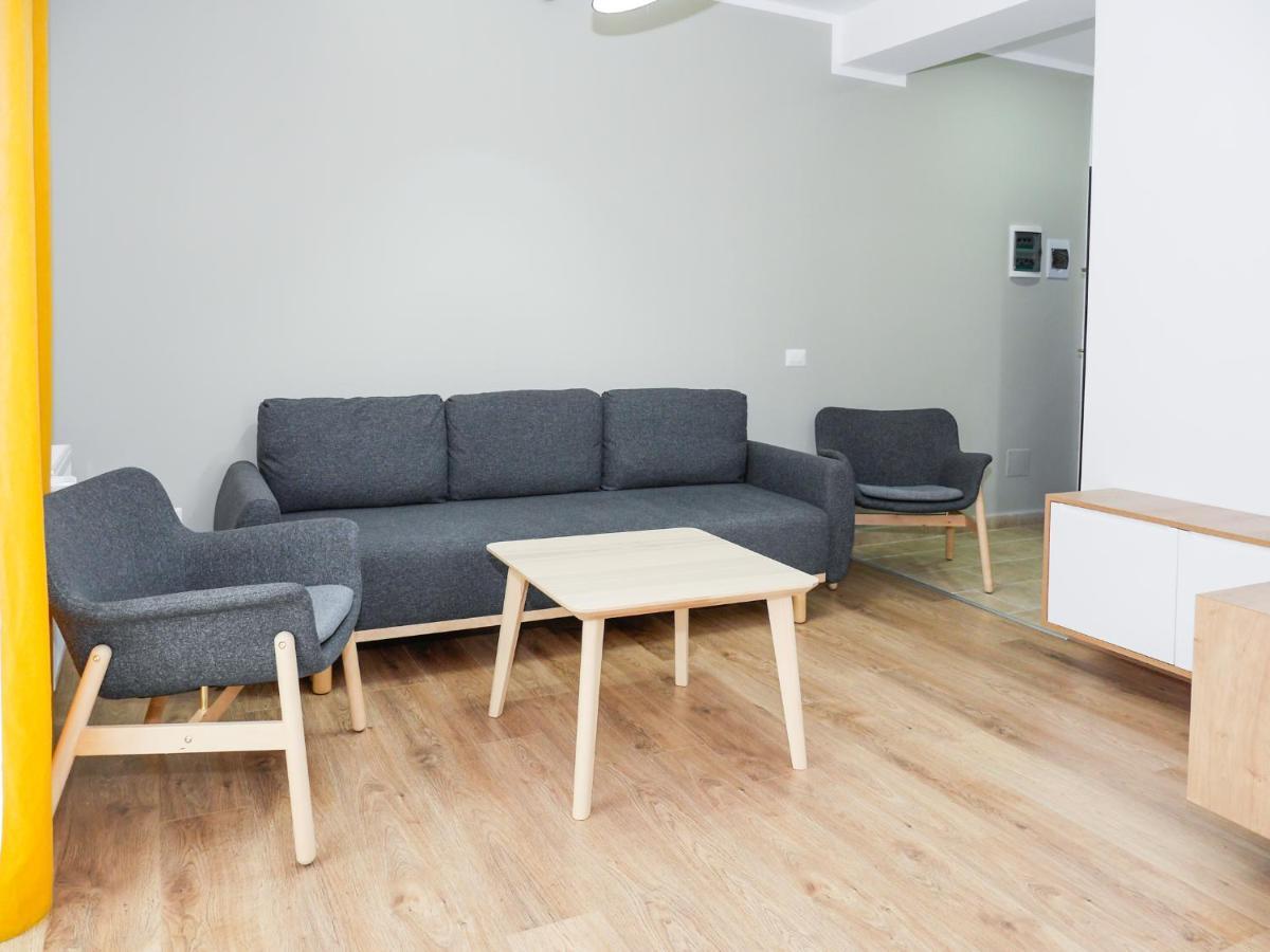 פיאטרה ניאמט Clement Apartments מראה חיצוני תמונה