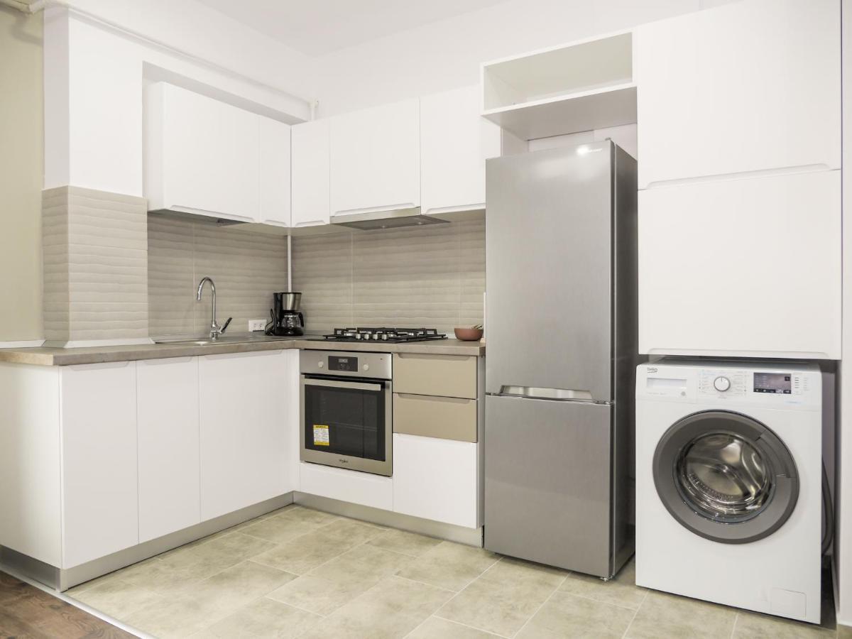 פיאטרה ניאמט Clement Apartments מראה חיצוני תמונה
