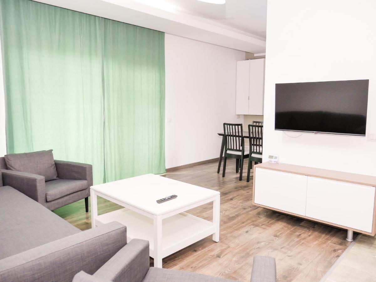 פיאטרה ניאמט Clement Apartments מראה חיצוני תמונה